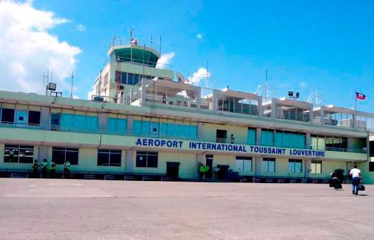 Autoridades niegan suspensión de vuelos en Aeropuerto Toussaint Louverture de Haití 