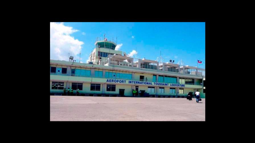 Autoridades niegan suspensión de vuelos en Aeropuerto Toussaint Louverture de Haití Autoridades niegan suspensión de vuelos en Aeropuerto Toussaint Louverture de Haití