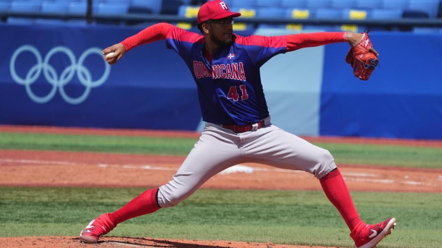 Estados Unidos vence a la selección de béisbol dominicana, que ahora jugará por el bronce