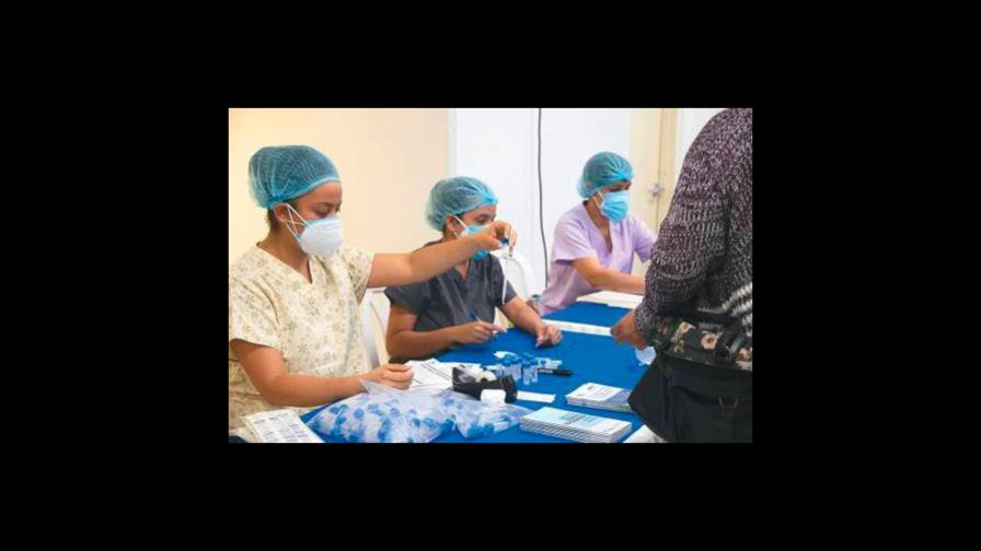 Enfermeras piden a los gobiernos mejoras en salarios y condiciones laborales