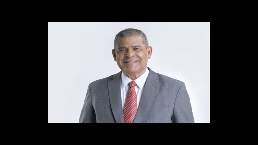 Ministro de Administración Pública declara 13.1 millones de pesos en bienes