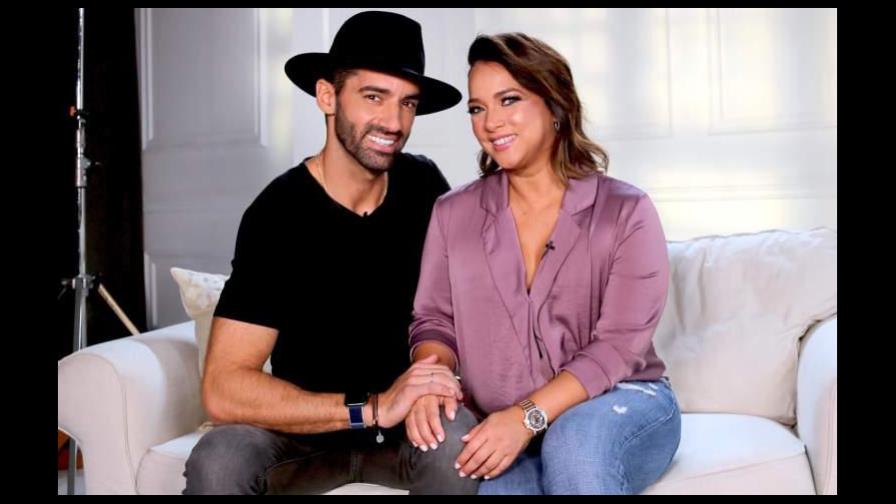 Toni Costa y Adamari López acusados de fingir reconciliación; el bailarín se defiende Toni Costa y Adamari López acusados de fingir reconciliación; el bailarín se defiende