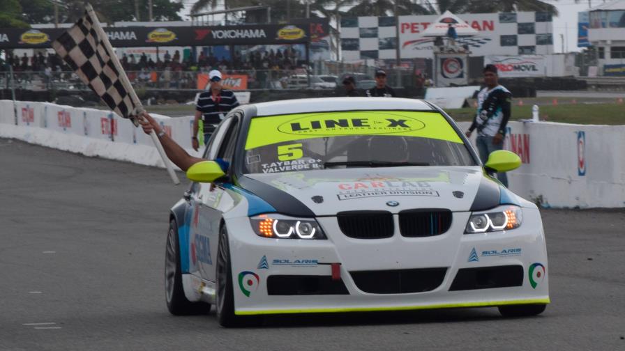 Najri y Aybar se reparten puntos en automovilismo Najri y Aybar se reparten puntos en automovilismo