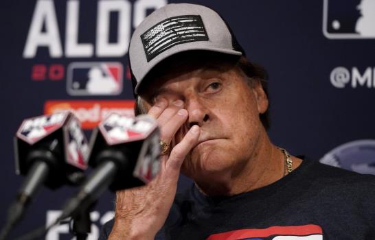 Con White Sox, La Russa vuelve a playoffs