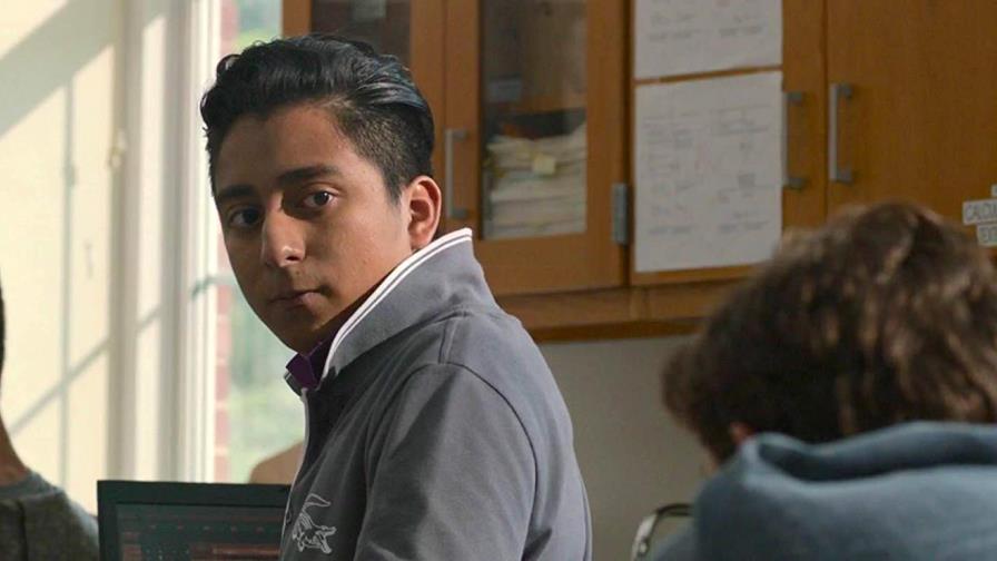 Tony Revolori redefine la idea del actor latino en Hollywood una vez más