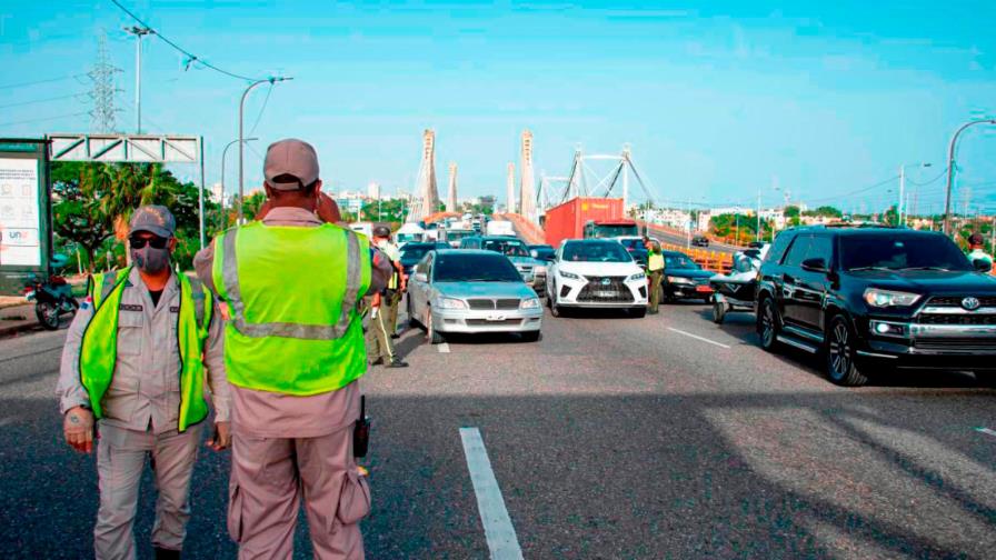 Apresan 428 personas en la primera noche del nuevo toque de queda