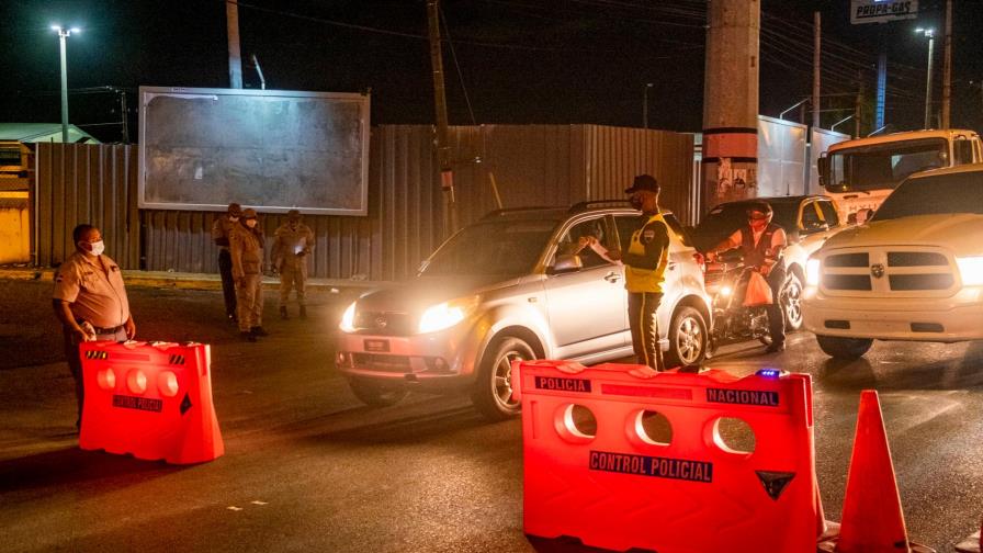 Gobierno mantiene el mismo horario del toque de queda Gobierno mantiene el mismo horario del toque de queda