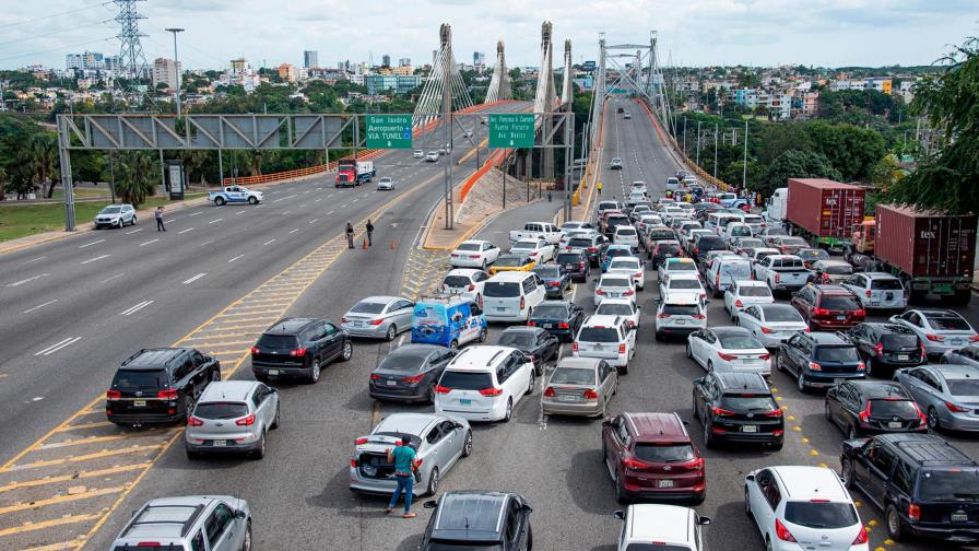 Recorrido por la ciudad durante inicio del toque de queda