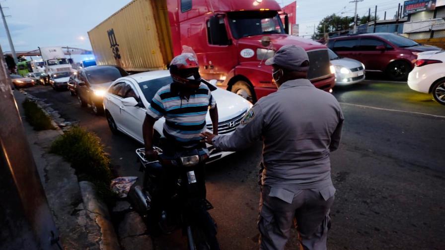 Gobierno contempla dejar tal como está el toque de queda Gobierno contempla dejar tal como está el toque de queda