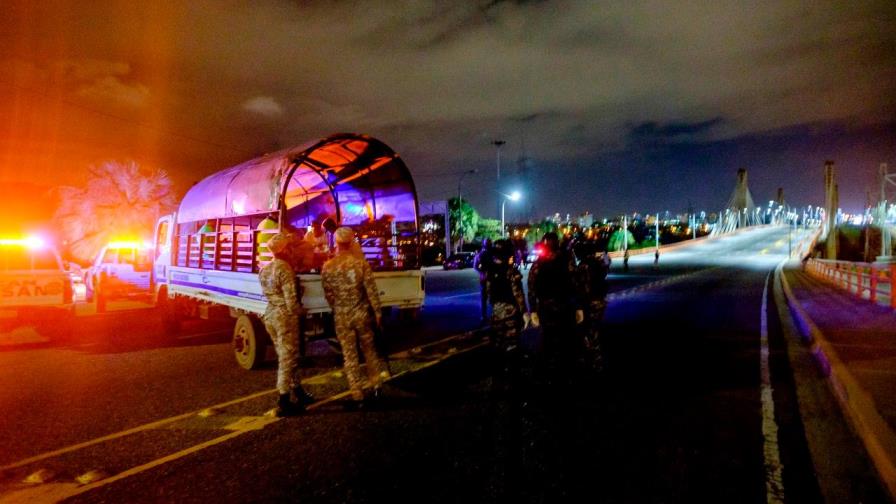 Policía Nacional arresta 1,665 personas por violar toque de queda en Navidad Policía Nacional arresta 1,665 personas por violar toque de queda en Navidad