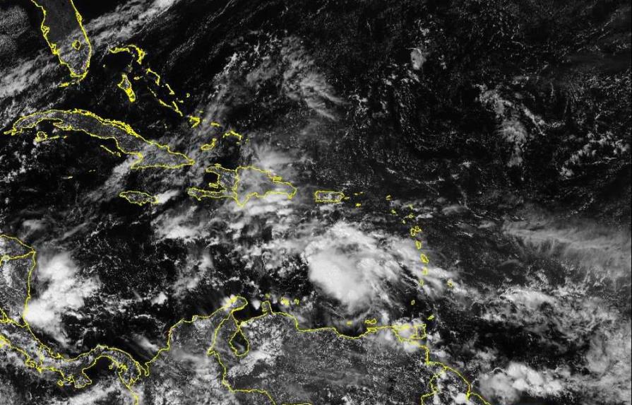 El Centro Nacional de Huracanes vigila una onda tropical en el Caribe