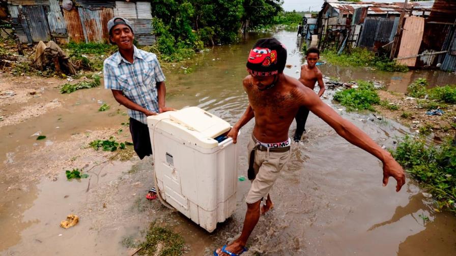 La tormenta tropical Laura llega reforzada a Cuba y afectará a toda la isla