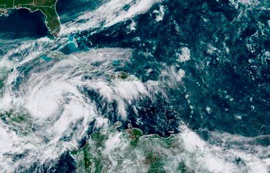 Ana, primera tormenta del año en el Atlántico, se forma cerca de Bermudas