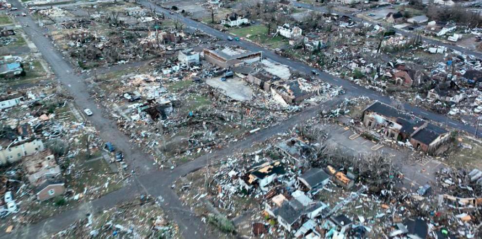 Cerca 400.000 hogares sin electricidad en zonas afectadas por tornados EEUU
