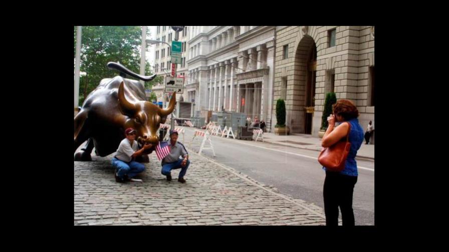 Fallece a los 80 años el escultor del toro de Wall Street