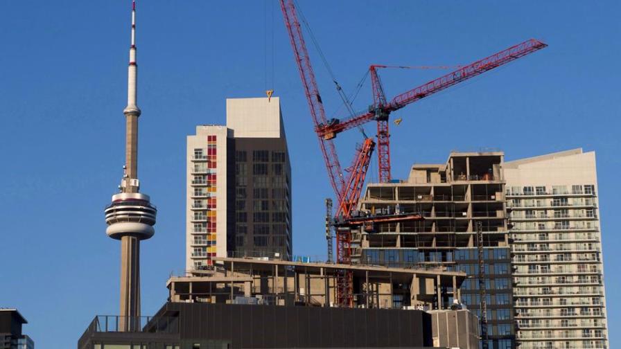 La economía canadiense creció un 4.5 % en mayo tras dos meses de fuerte caída