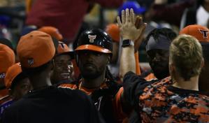 Los Toros le amargan la noche a Tigres y le complican la clasificación