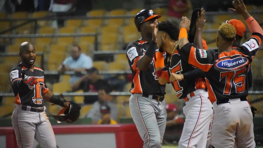 Toros superan en entradas extras a Leones y se afianzan en el primer lugar del todos contra todos