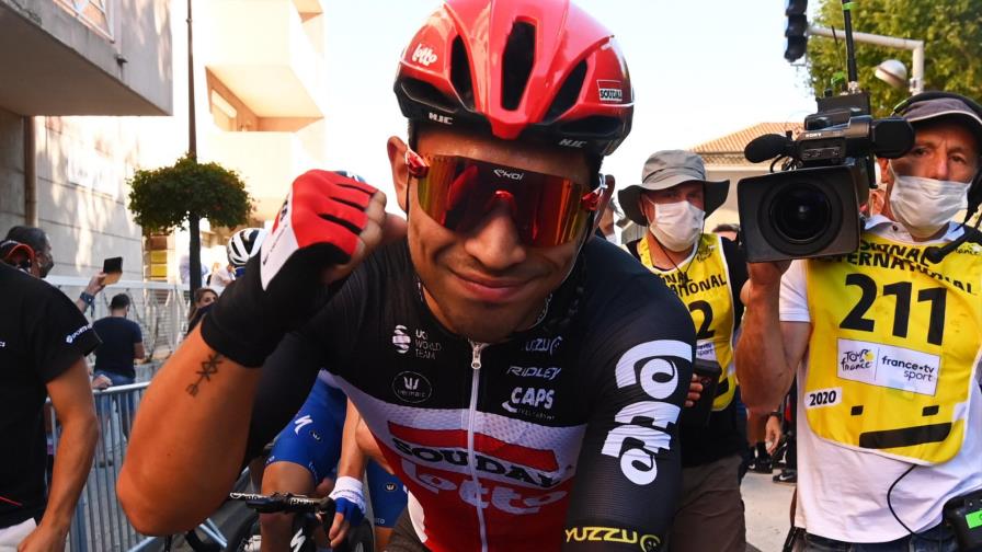 Ewan gana ajustado sprint y Alaphilippe lidera