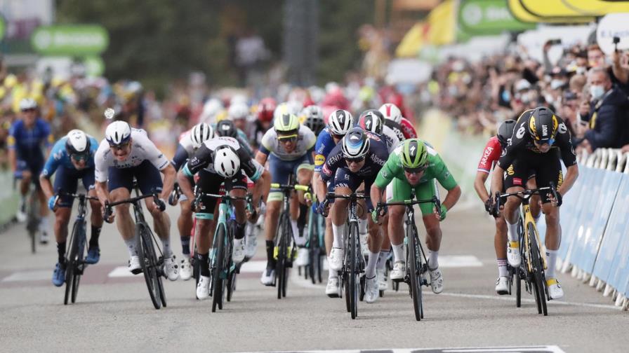 Mark Cavendish gana al esprint la décima etapa del Tour de Francia