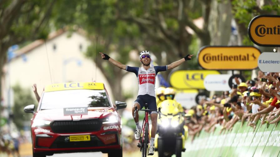 Mollema gana etapa del Tour, Pogacar sigue líder y Martin se mete en el podio