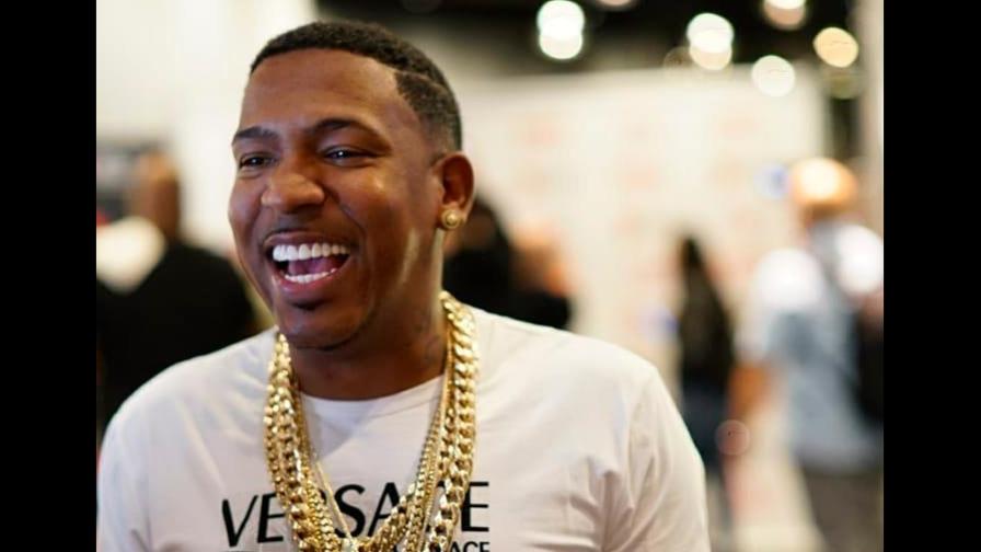 Toxic Crow interrogado en la Fiscalía de Santo Domingo por golpear a supuesto ratero Toxic Crow interrogado en la Fiscalía de Santo Domingo por golpear a supuesto ratero