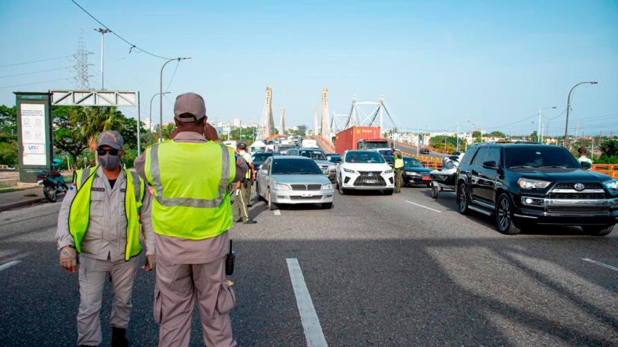 El nuevo horario del toque de queda comienza este martes a las 7:00 de la noche 