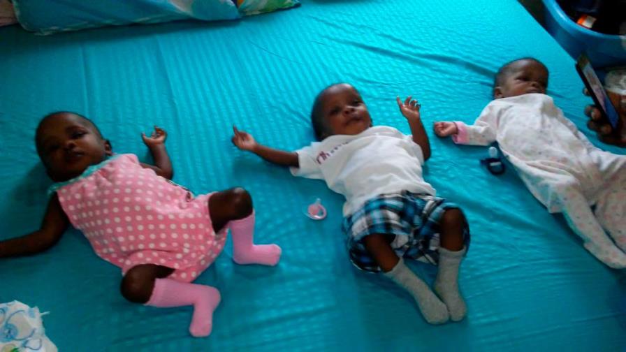 La difícil situación de un padre de trillizos en medio de la cuarentena por COVID-19 La difícil situación de un padre de trillizos en medio de la cuarentena por COVID-19