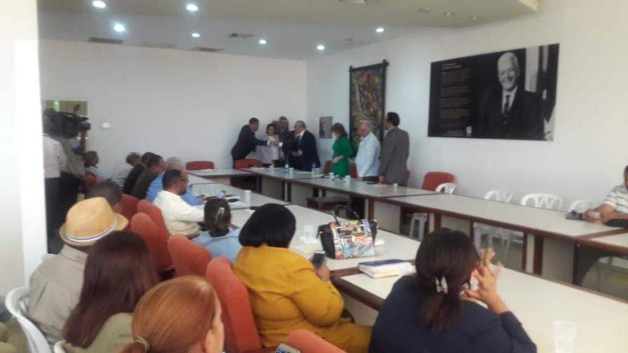 Con reclasificación, nuevos sueldos podrían bajar