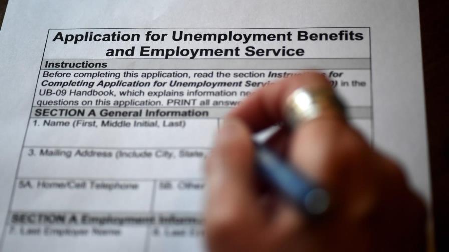 Aumentan a 965,000 las solicitudes de subsidio por desempleo en EE.UU.