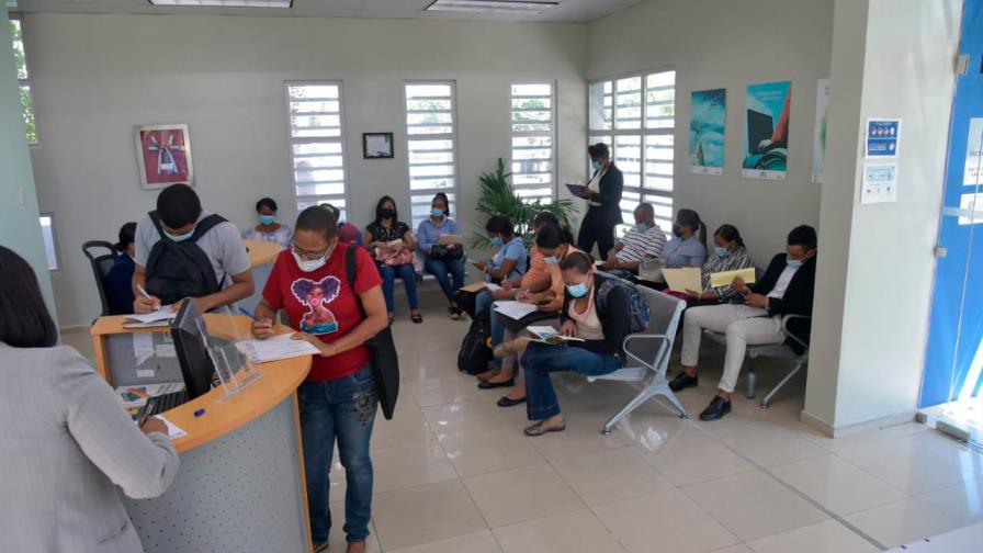 Jornada de empleo se inicia este jueves con poca afluencia de personas 