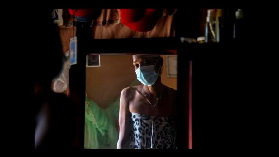 Trabajadoras sexuales trans desafían la pandemia, pero se desploma su demanda