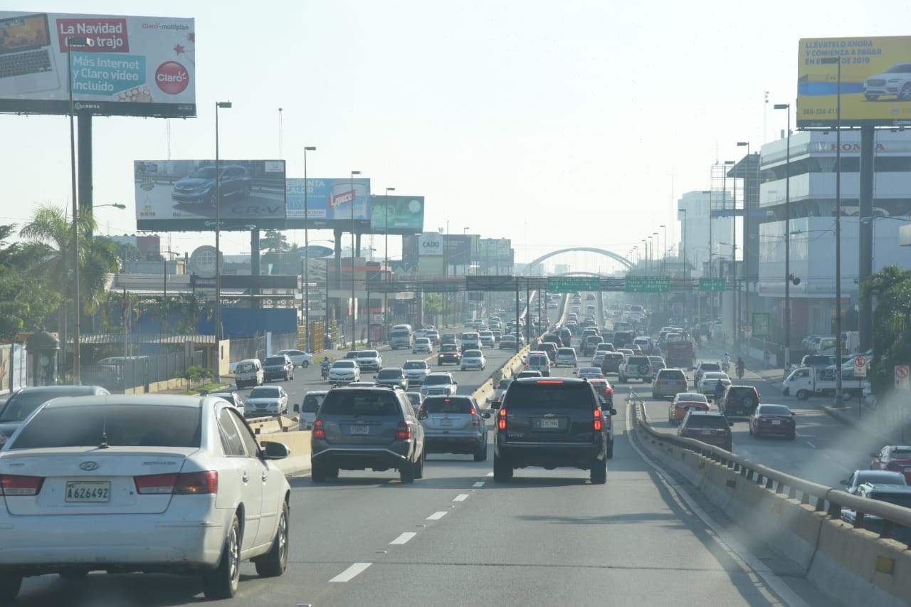 El tránsito en la avenida John F. Kennedy a las 9:00 de la mañana de este martes 27 de noviembre de 2018, durante el paro que convocaron varias organizaciones.