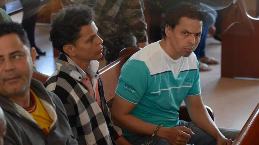 Aplazan medida de coerción contra implicados en red internacional de trata