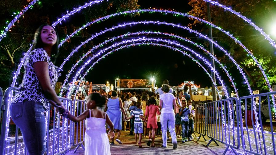 Partidos y dirigentes políticos de acuerdo con tregua por Navidad Partidos y dirigentes políticos de acuerdo con tregua por Navidad