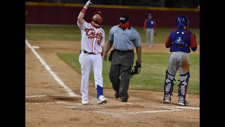 Criollos apabullan al equipo RA12 de Roberto Alomar Criollos apabullan al equipo RA12 de Roberto Alomar