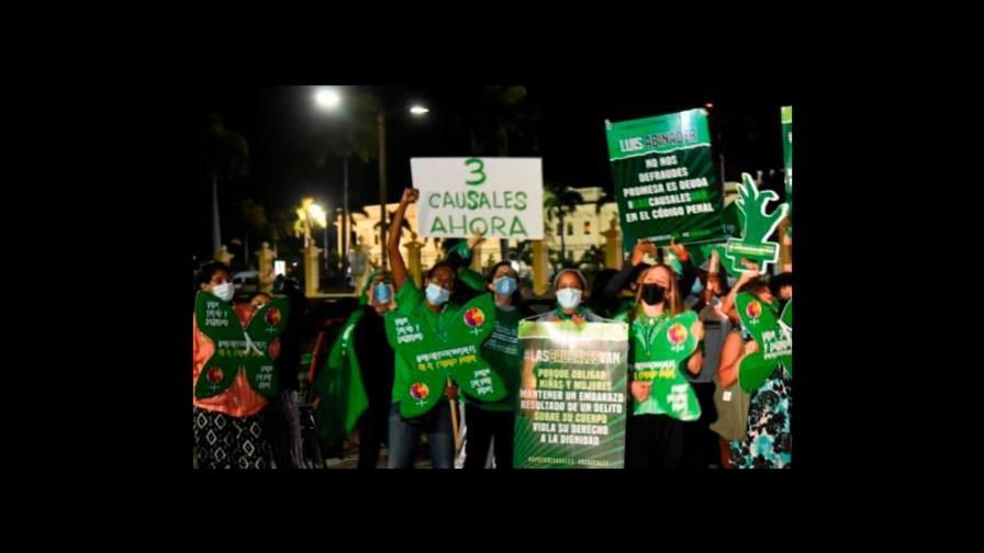 Grupo de las tres causales estará frente al Congreso mientras diputados debaten Código Penal