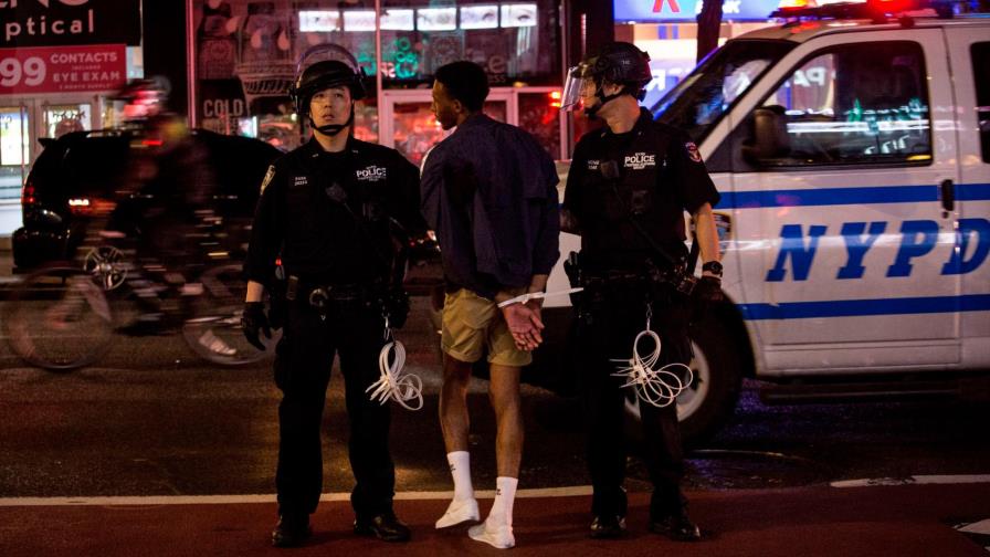 Tres policías heridos en ataque “no provocado” tras protestas en Nueva York