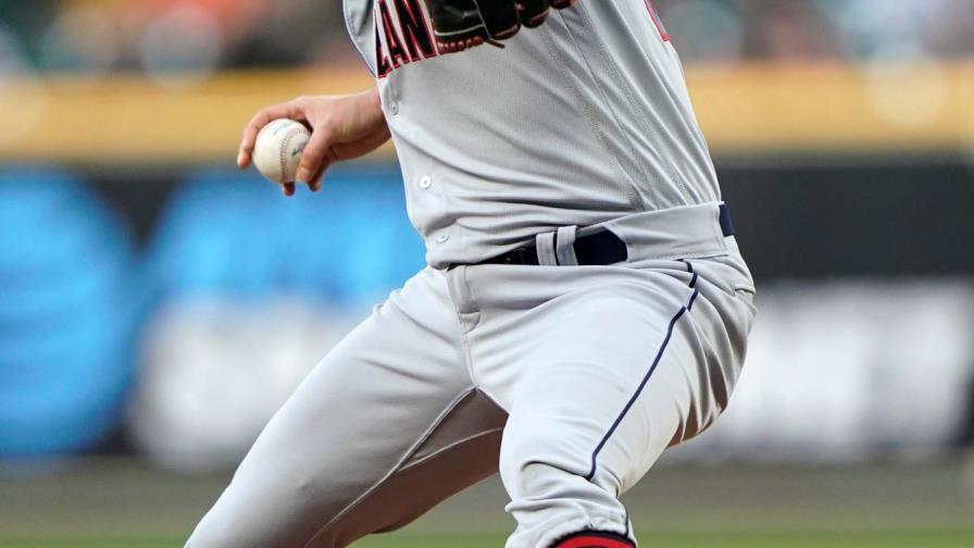 Bauer se luce en ocho episodios y los Indios superan a Astros