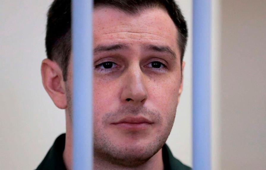 Exmarine estadounidense preso en Rusia comienza huelga de hambre