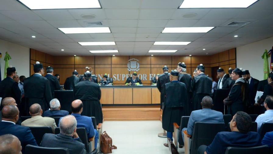 Tribunal Superior Electoral conoce recurso de Leonel Fernández 