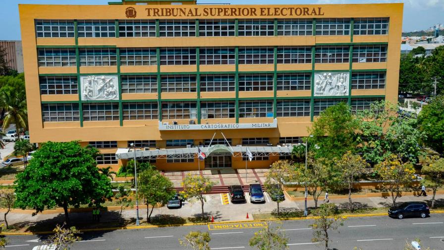 El próximo lunes vence plazo para postulantes a jueces del TSE