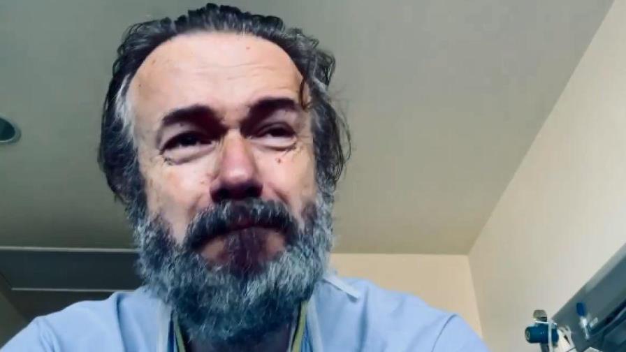 Video: Actor de la serie Narcos llora emocionado tras haber superado el coronavirus