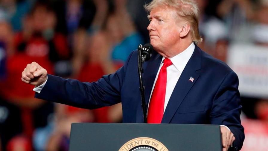 Departamento de Estado de EEUU anuncia por error partida prematura de Trump del poder