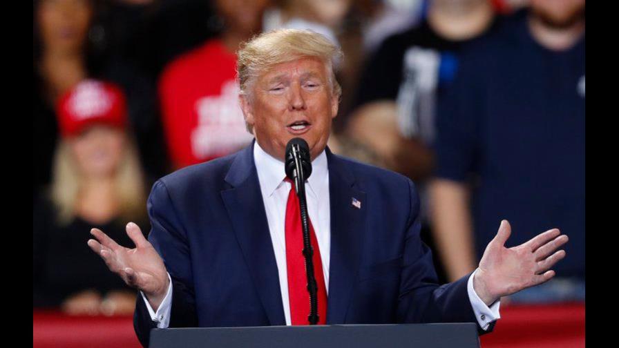 En medio de pandemia, Trump le habla solo a su base