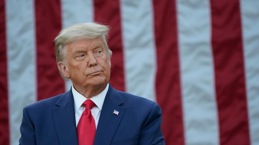 Trump insiste en el “fraude electoral” y arremete contra líder republicano