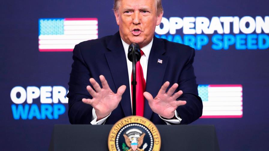 Trump anuncia que el primer estadounidense se vacunará en próximas 24 horas