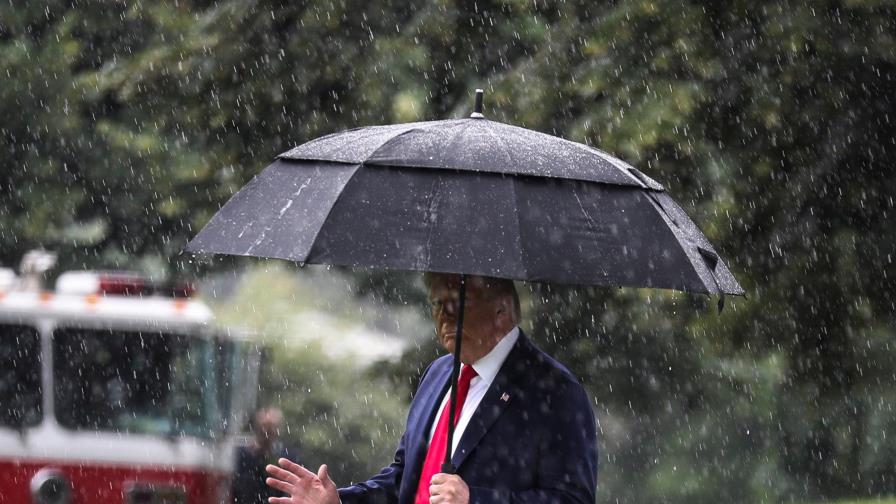 Trump se atrinchera en su defensa de la policía y desafía a los demócratas Trump se atrinchera en su defensa de la policía y desafía a los demócratas