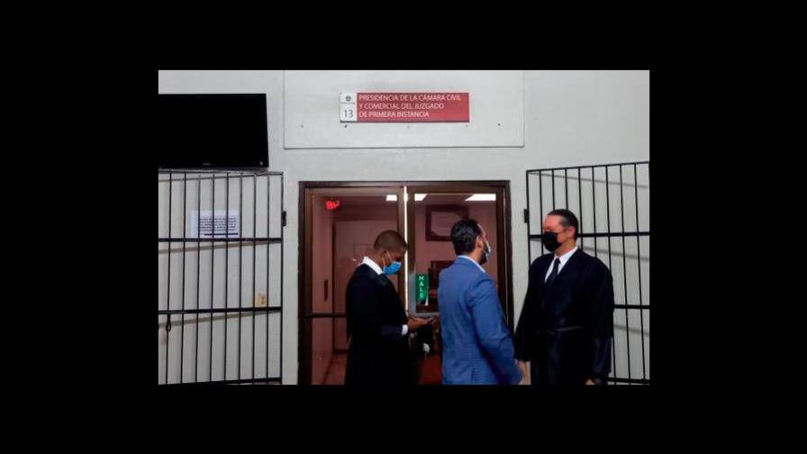 Tribunal rechaza medida cautelar para suspender requerimiento de tarjeta de vacunación