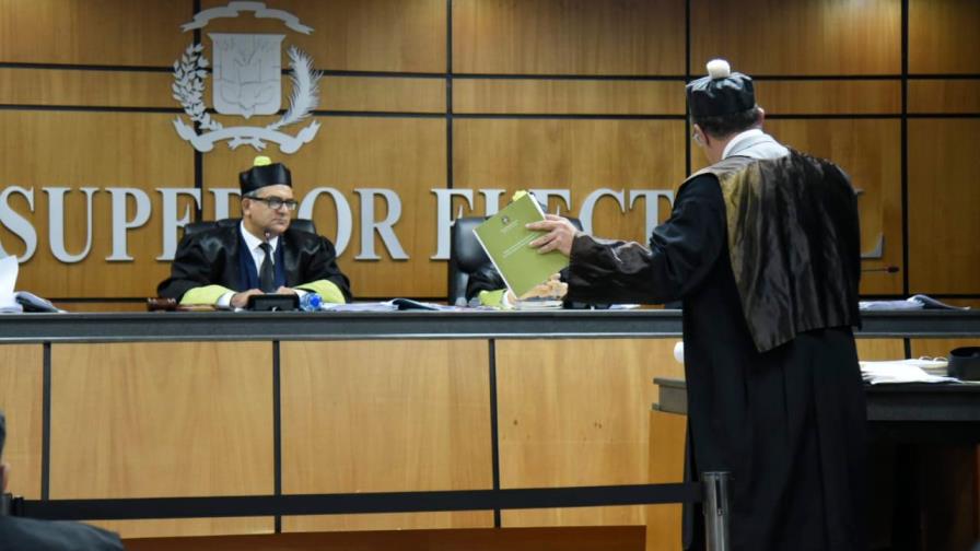 TSE rechaza petición de Leonel Fernández para impedir proclamación de Gonzalo Castillo